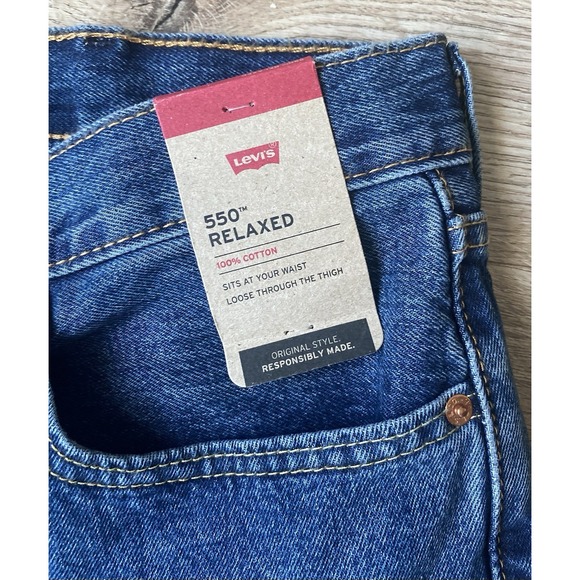 NEW Mens Levi's Dark Denim Relaxed Fit Boot Cut Blue Jeans Size 40x30 NWT - Picture 4 of 7